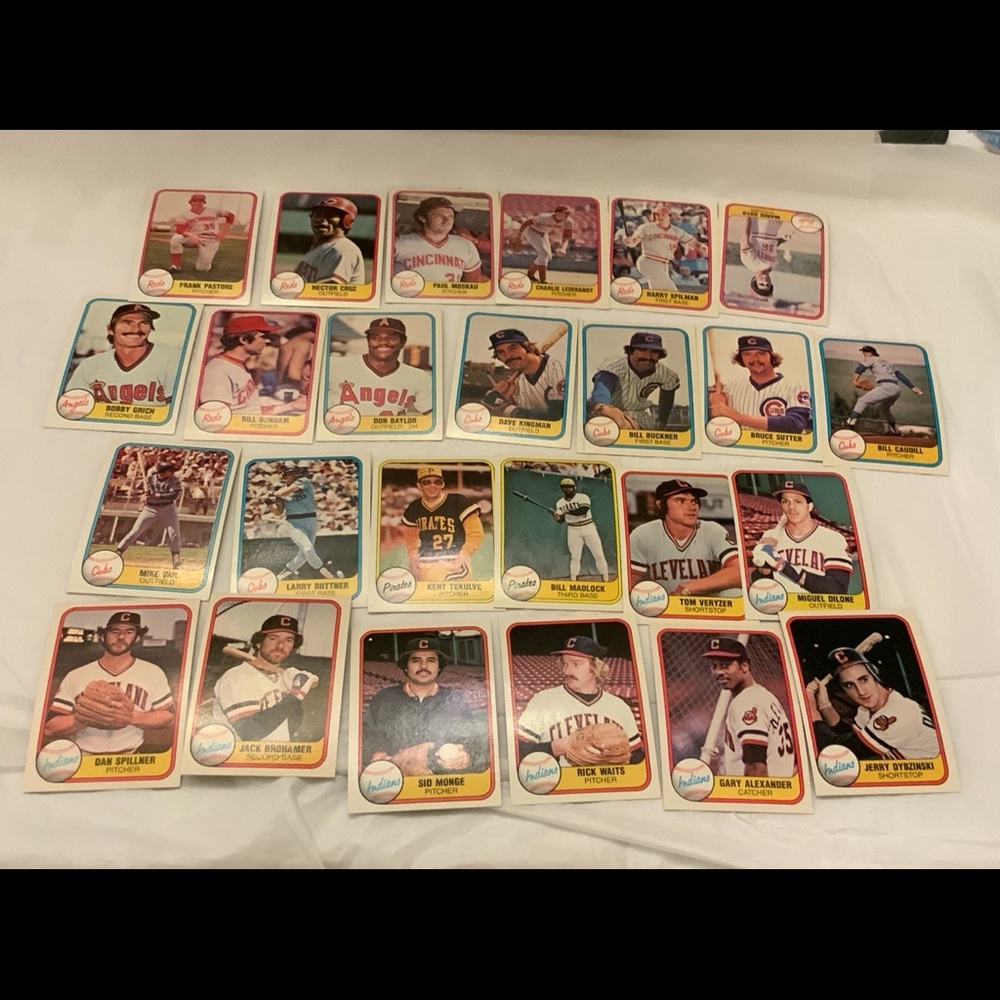 Bundle of Baseball Cards Lot 178